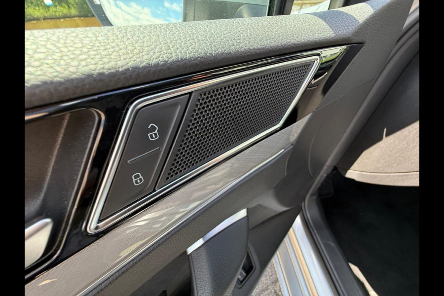 Volkswagen Passat Variant 1.4 TSI PHEV GTE Business / trekhaak /memorie pakket / LED