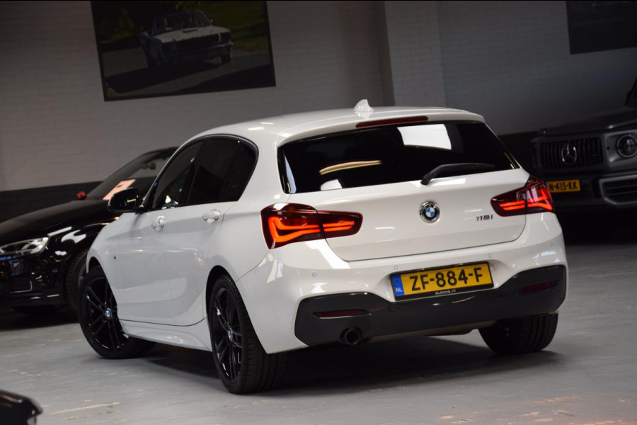 BMW 1-serie 118i Edition M Sport Shadow High Executive *M-Sport* Schuif/kantel-dak|Org.NL|Dealer onderhouden