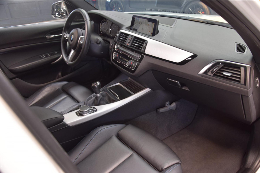 BMW 1-serie 118i Edition M Sport Shadow High Executive *M-Sport* Schuif/kantel-dak|Org.NL|Dealer onderhouden