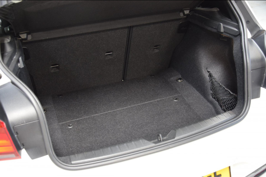 BMW 1-serie 118i Edition M Sport Shadow High Executive *M-Sport* Schuif/kantel-dak|Org.NL|Dealer onderhouden