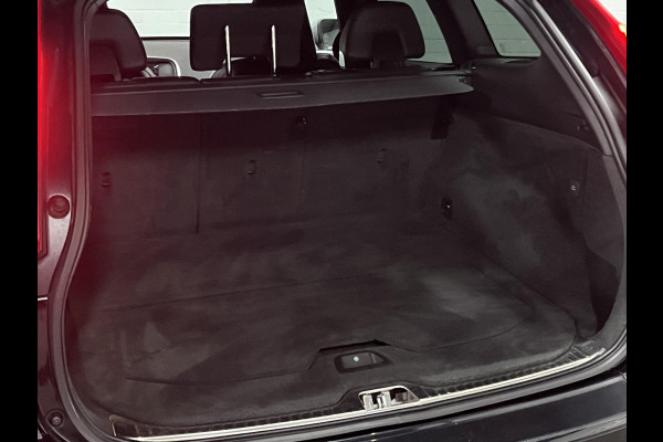 Volvo XC60 2.0 T5 FWD R-Design | Trekhaak | Adapt. cruise control | Stoel/stuurverwarming | Camera | Navigatie