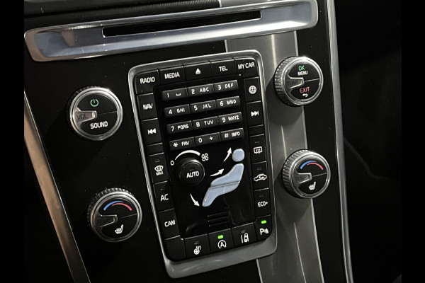 Volvo XC60 2.0 T5 FWD R-Design | Trekhaak | Adapt. cruise control | Stoel/stuurverwarming | Camera | Navigatie