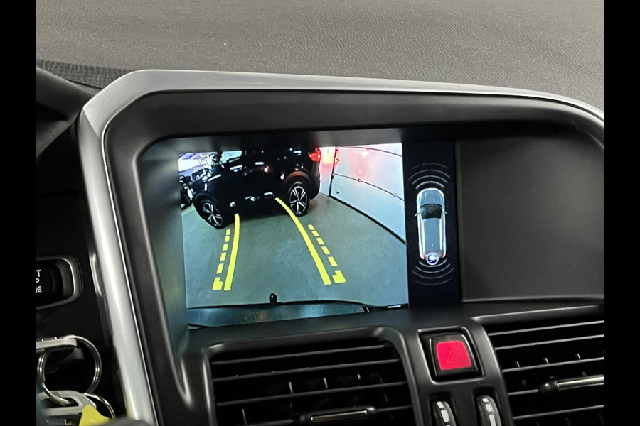 Volvo XC60 2.0 T5 FWD R-Design | Trekhaak | Adapt. cruise control | Stoel/stuurverwarming | Camera | Navigatie