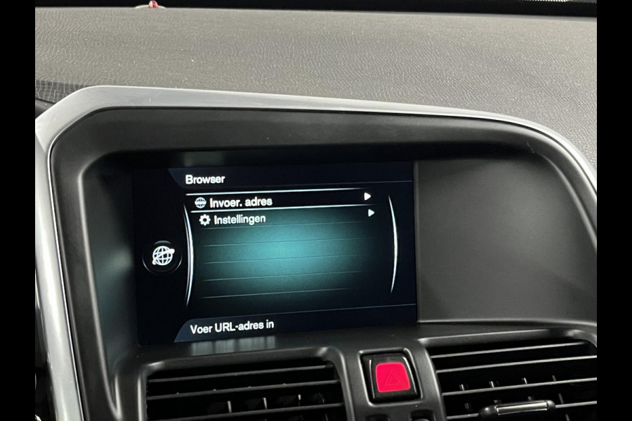 Volvo XC60 2.0 T5 FWD R-Design | Trekhaak | Adapt. cruise control | Stoel/stuurverwarming | Camera | Navigatie