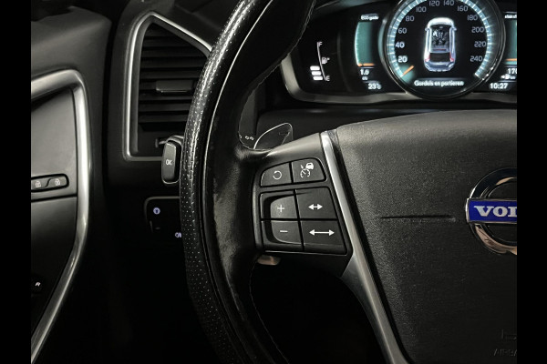 Volvo XC60 2.0 T5 FWD R-Design | Trekhaak | Adapt. cruise control | Stoel/stuurverwarming | Camera | Navigatie