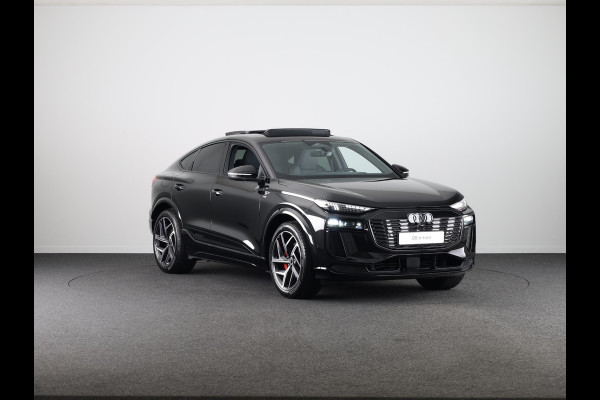 Audi Q6 Sportback e-tron S edition 83 kWh | Adaptive cruise control | Key-less entry | Omgevingscamera's | Panoramadak |
