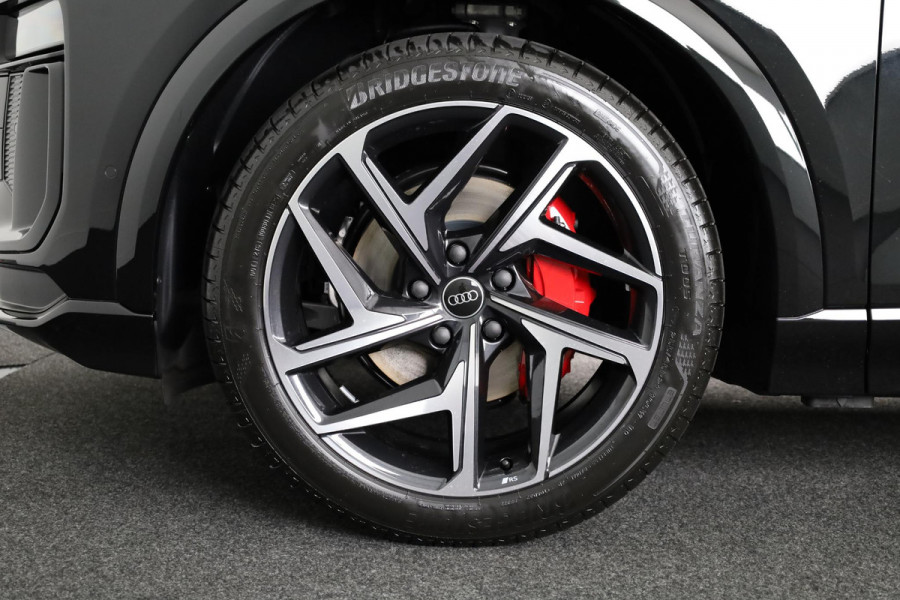 Audi Q6 Sportback e-tron S edition 83 kWh | Adaptive cruise control | Key-less entry | Omgevingscamera's | Panoramadak |