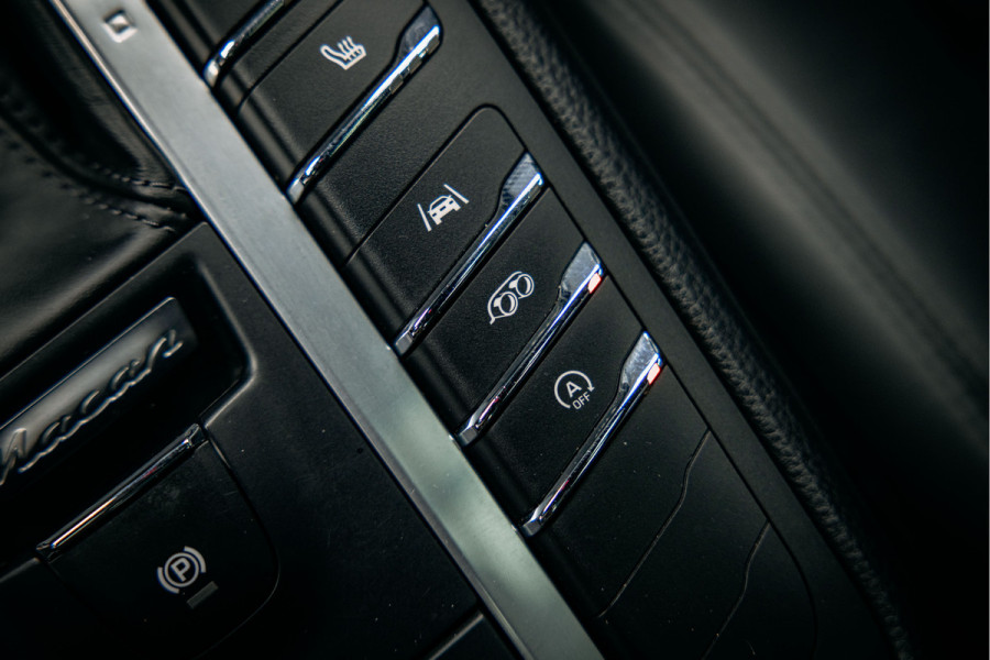 Porsche Macan 3.0 S | Pano | Stoelverwarming | Sportuitlaat | Luchtvering | Trekhaak |