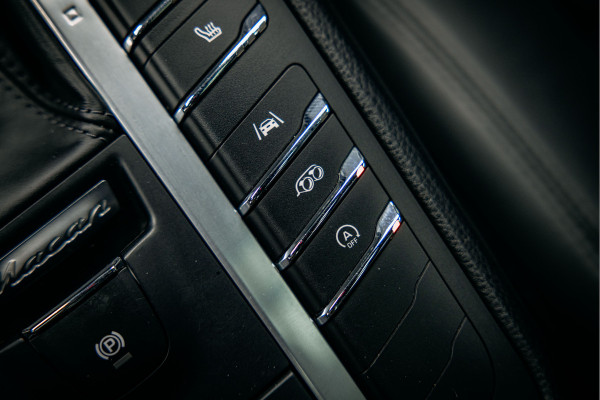 Porsche Macan 3.0 S | Pano | Stoelverwarming | Sportuitlaat | Luchtvering | Trekhaak |