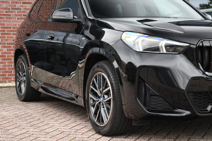 BMW X1 xDrive25e M-Sport Pano 360 HUD Adp-onderstel Shadowline
