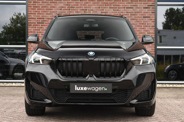 BMW X1 xDrive25e M-Sport Pano 360 HUD Adp-onderstel Shadowline