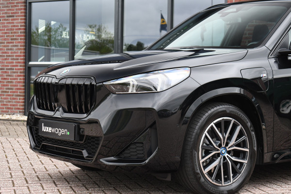 BMW X1 xDrive25e M-Sport Pano 360 HUD Adp-onderstel Shadowline