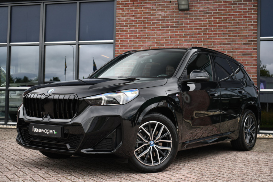 BMW X1 xDrive25e M-Sport Pano 360 HUD Adp-onderstel Shadowline
