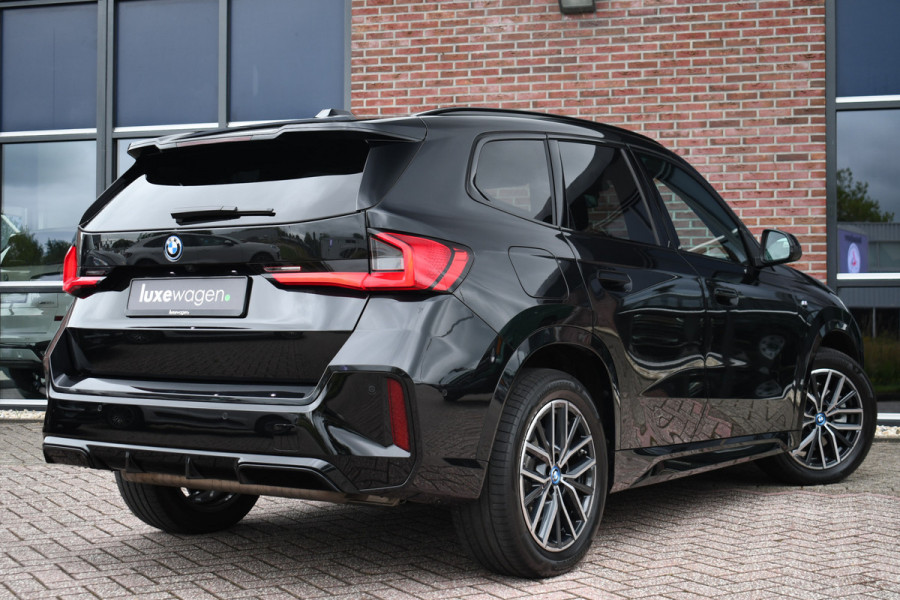 BMW X1 xDrive25e M-Sport Pano 360 HUD Adp-onderstel Shadowline