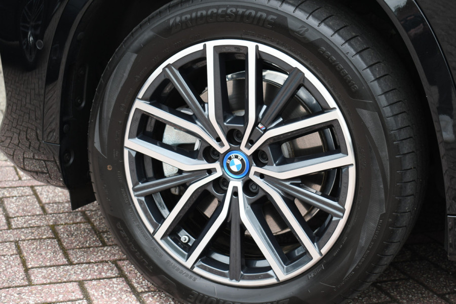 BMW X1 xDrive25e M-Sport Pano 360 HUD Adp-onderstel Shadowline