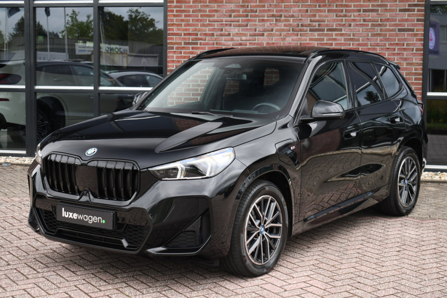 BMW X1 xDrive25e M-Sport Pano 360 HUD Adp-onderstel Shadowline