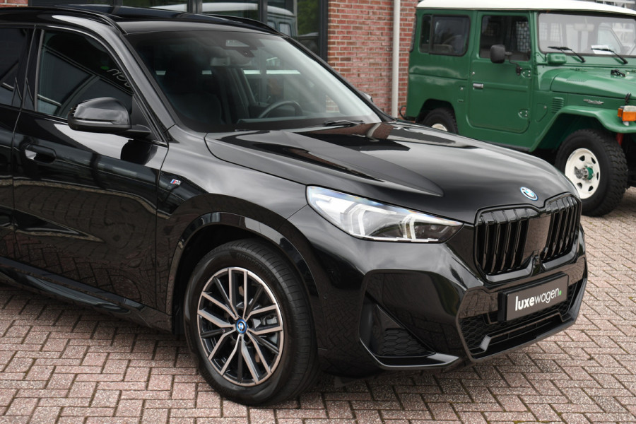 BMW X1 xDrive25e M-Sport Pano 360 HUD Adp-onderstel Shadowline