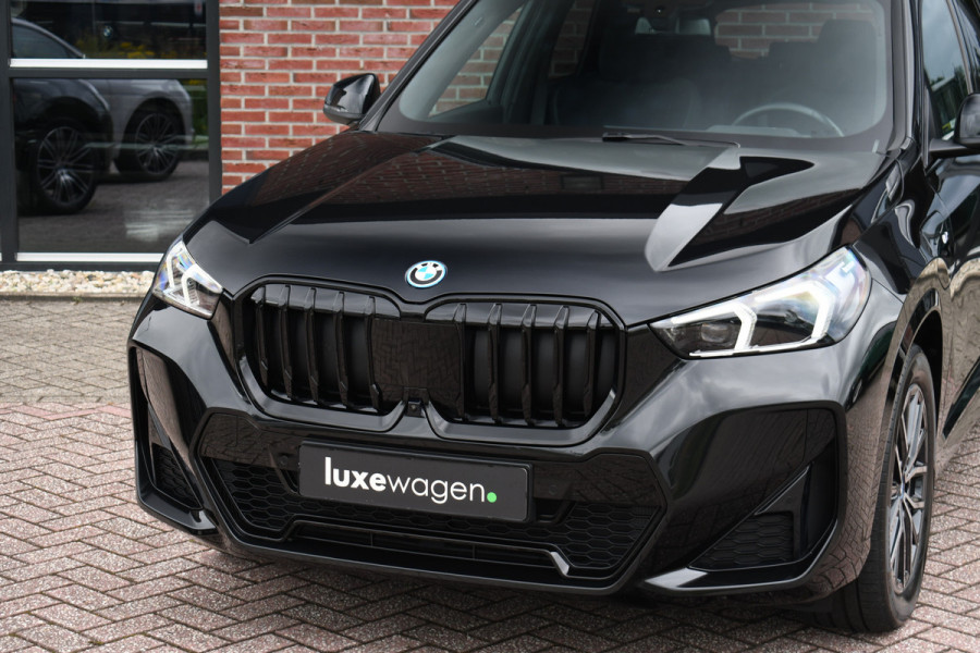 BMW X1 xDrive25e M-Sport Pano 360 HUD Adp-onderstel Shadowline