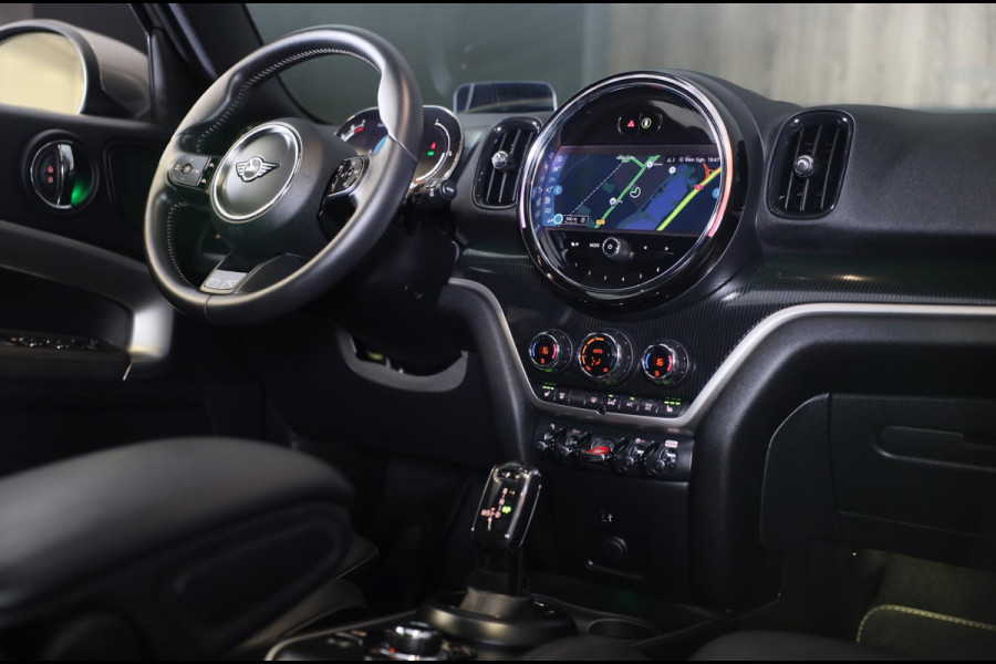 MINI Countryman 1.5 Cooper John Cooper Works / AUT / Acc / Head Up / Elek Stoelen / Camera / Memory / Leder / Open Pano / Led