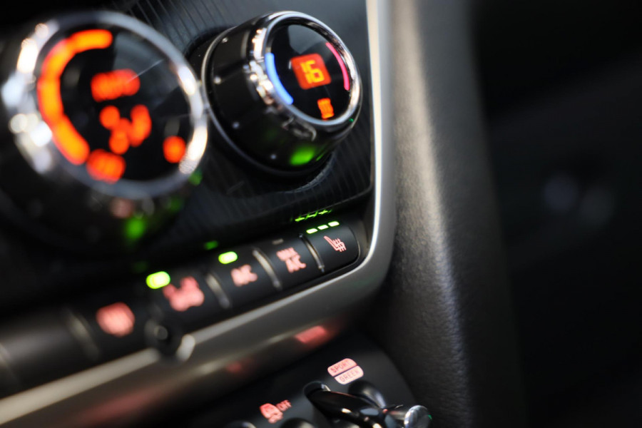 MINI Countryman 1.5 Cooper John Cooper Works / AUT / Acc / Head Up / Elek Stoelen / Camera / Memory / Leder / Open Pano / Led