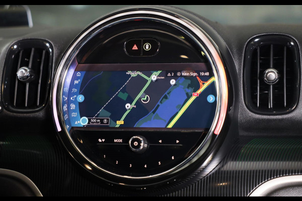 MINI Countryman 1.5 Cooper John Cooper Works / AUT / Acc / Head Up / Elek Stoelen / Camera / Memory / Leder / Open Pano / Led