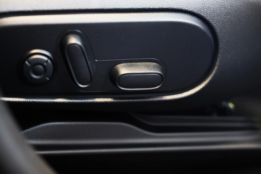 MINI Countryman 1.5 Cooper John Cooper Works / AUT / Acc / Head Up / Elek Stoelen / Camera / Memory / Leder / Open Pano / Led