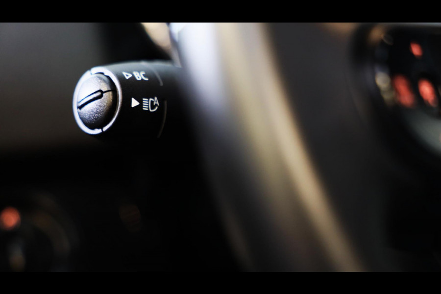 MINI Countryman 1.5 Cooper John Cooper Works / AUT / Acc / Head Up / Elek Stoelen / Camera / Memory / Leder / Open Pano / Led
