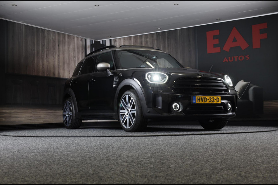 MINI Countryman 1.5 Cooper John Cooper Works / AUT / Acc / Head Up / Elek Stoelen / Camera / Memory / Leder / Open Pano / Led