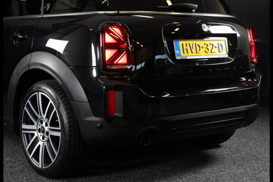 MINI Countryman 1.5 Cooper John Cooper Works / AUT / Acc / Head Up / Elek Stoelen / Camera / Memory / Leder / Open Pano / Led