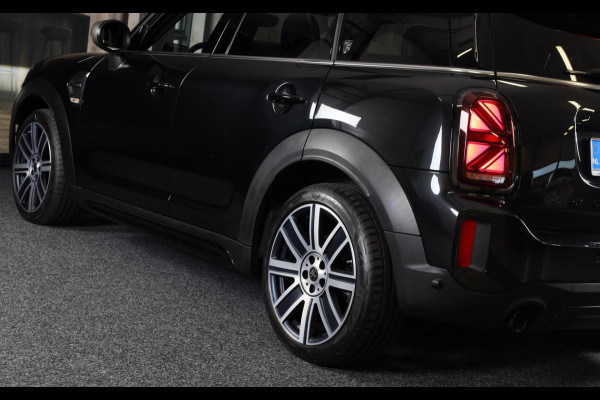 MINI Countryman 1.5 Cooper John Cooper Works / AUT / Acc / Head Up / Elek Stoelen / Camera / Memory / Leder / Open Pano / Led