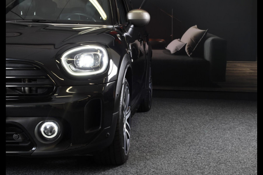 MINI Countryman 1.5 Cooper John Cooper Works / AUT / Acc / Head Up / Elek Stoelen / Camera / Memory / Leder / Open Pano / Led