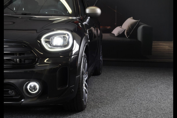 MINI Countryman 1.5 Cooper John Cooper Works / AUT / Acc / Head Up / Elek Stoelen / Camera / Memory / Leder / Open Pano / Led