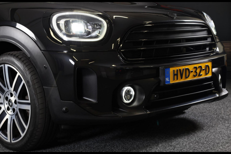 MINI Countryman 1.5 Cooper John Cooper Works / AUT / Acc / Head Up / Elek Stoelen / Camera / Memory / Leder / Open Pano / Led