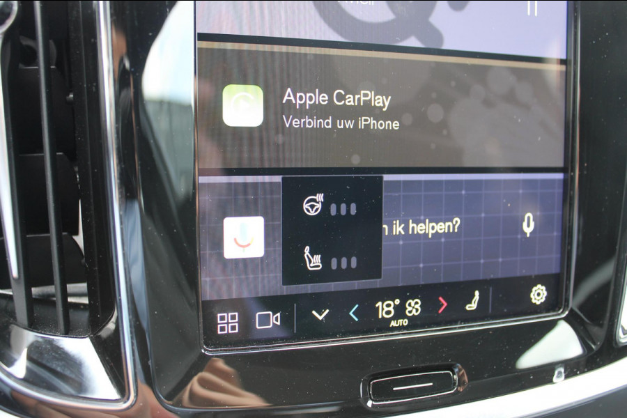 Volvo V60 T6 350PK Automaat Plug-in hybrid AWD Plus Dark Panoramisch schuif-kanteldak / Semi elektrisch wegklapbare trekhaak / Google infotainment / Verwarmbare voorstoelen en stuurwiel / Adaptieve cruise control