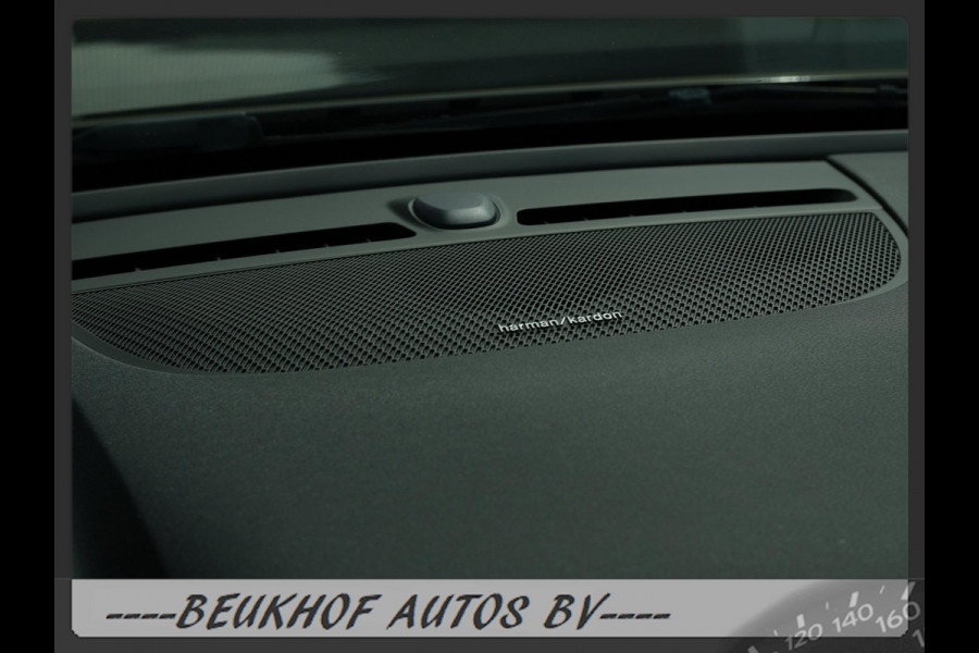 Volvo XC40 Recharge P8 AWD R-Design Lederen stoelen Carplay