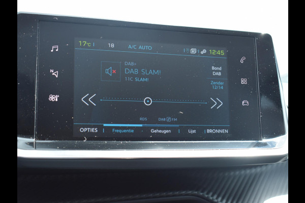 Peugeot e-208 EV Allure 50 kWh 3 FASE | NAVIGATIE & CARPLAY | PARKEERSENSOREN | E.C.C. |