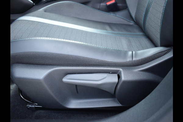 Peugeot e-208 EV Allure 50 kWh 3 FASE | NAVIGATIE & CARPLAY | PARKEERSENSOREN | E.C.C. |