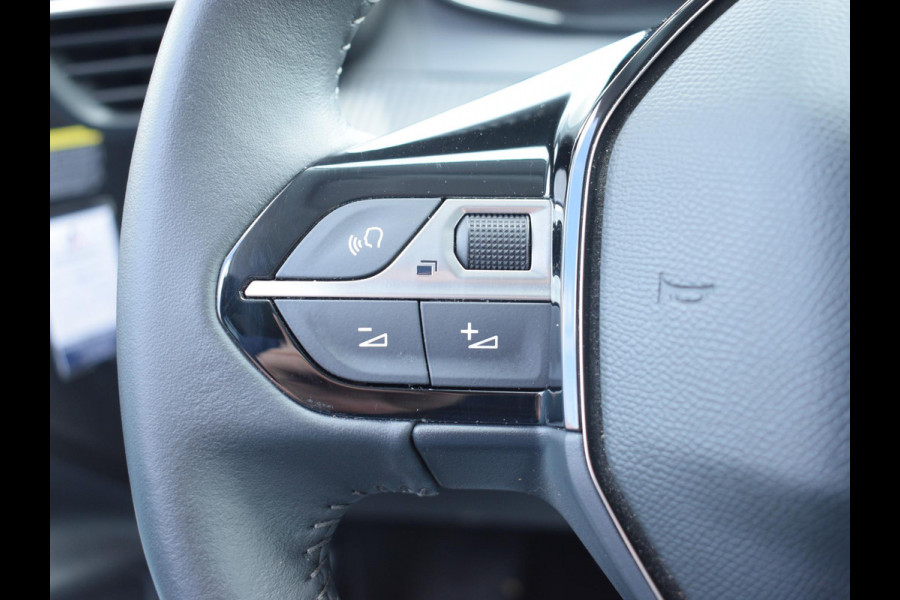 Peugeot e-208 EV Allure 50 kWh 3 FASE | NAVIGATIE & CARPLAY | PARKEERSENSOREN | E.C.C. |