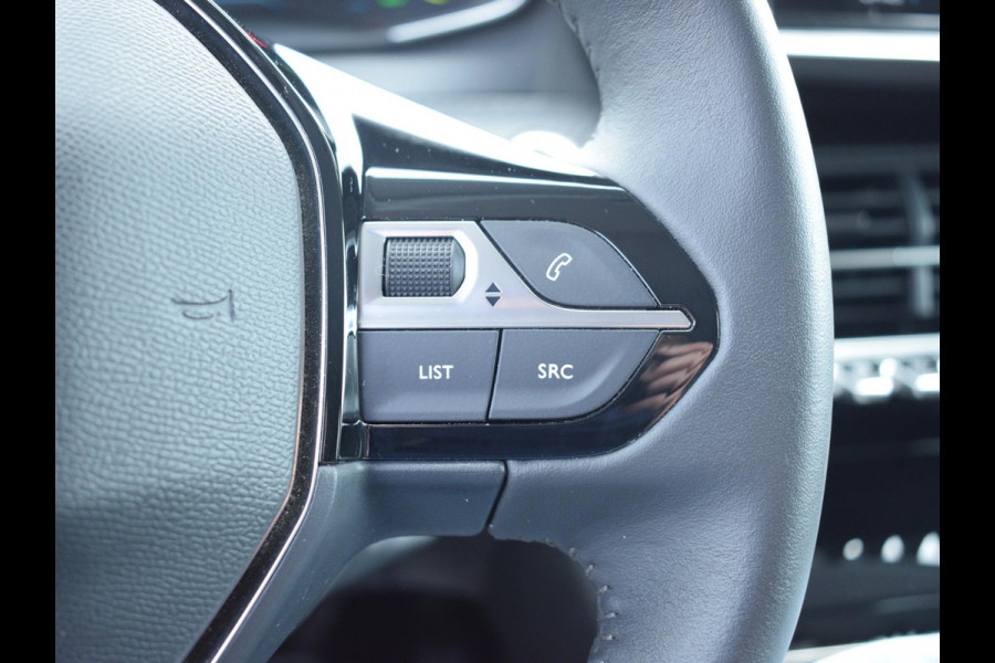 Peugeot e-208 EV Allure 50 kWh 3 FASE | NAVIGATIE & CARPLAY | PARKEERSENSOREN | E.C.C. |