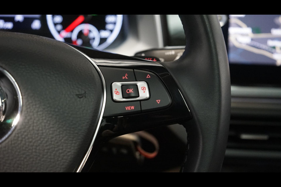 Volkswagen Polo 1.5 TSI R-Line AUTOMAAT-CAMERA-CARPLAY-CLIMA-CRUISE-DAB-FULL LED-MODE-NAVIGATIE-PANORAMA-STOELVERWARMING