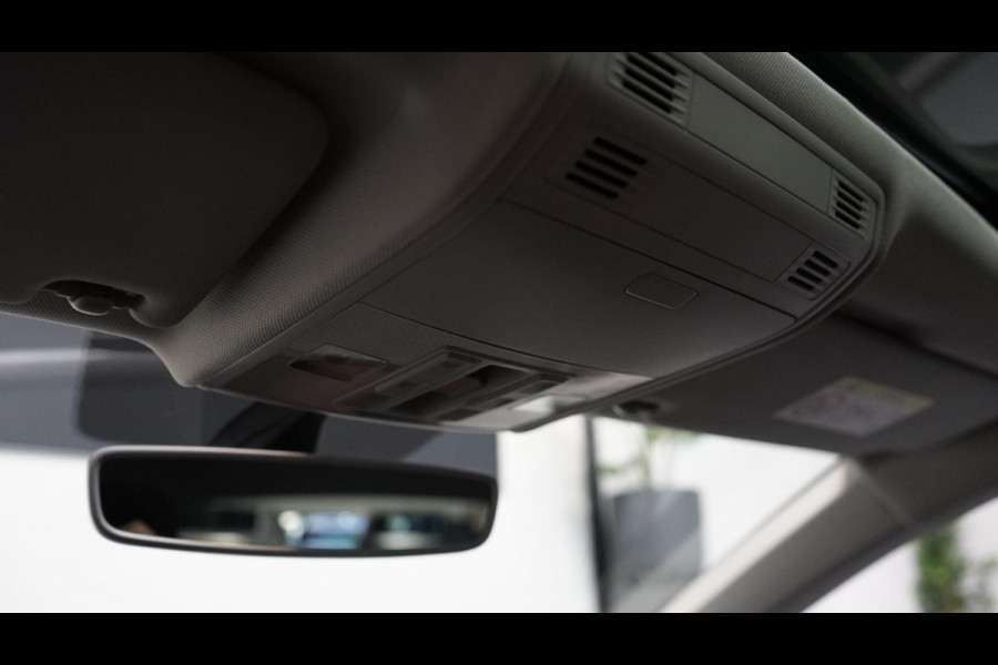 Volkswagen Polo 1.5 TSI R-Line AUTOMAAT-CAMERA-CARPLAY-CLIMA-CRUISE-DAB-FULL LED-MODE-NAVIGATIE-PANORAMA-STOELVERWARMING