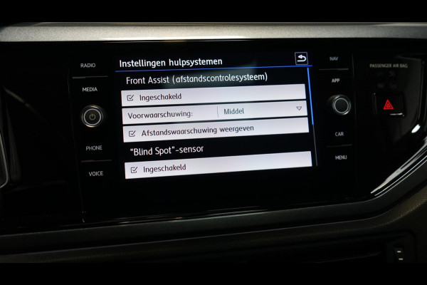 Volkswagen Polo 1.5 TSI R-Line AUTOMAAT-CAMERA-CARPLAY-CLIMA-CRUISE-DAB-FULL LED-MODE-NAVIGATIE-PANORAMA-STOELVERWARMING