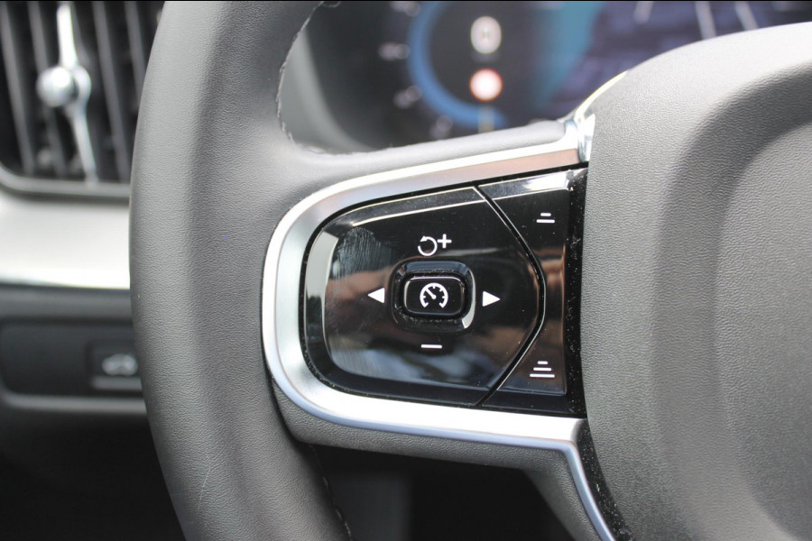 Volvo XC60 T6 350PK Plug-in hybrid AWD Ultra Black Edition Long Range / Lederlook dashboard / 360 graden camara / 21" lichtmetalen velgen