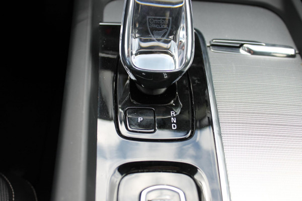 Volvo XC60 T6 350PK Plug-in hybrid AWD Ultra Black Edition Long Range / Lederlook dashboard / 360 graden camara / 21" lichtmetalen velgen