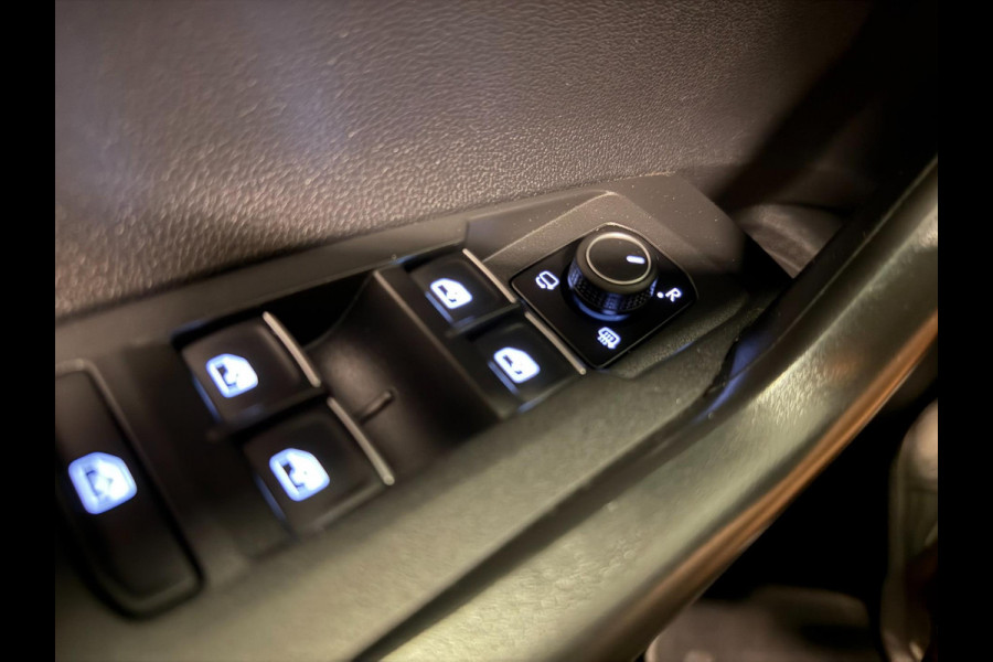 Volkswagen Polo 1.0 TSI 3X R-LINE PANO/V-COCKPIT/DAB/CARPLAY/IQ-LICHT/ECC/PDC/CAM///