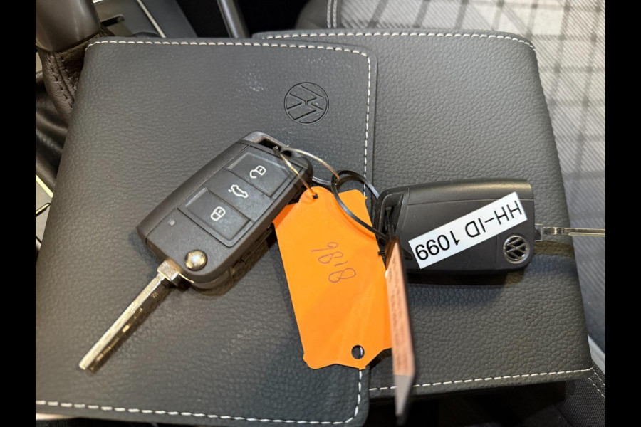 Volkswagen Polo 1.0 TSI 3X R-LINE PANO/V-COCKPIT/DAB/CARPLAY/IQ-LICHT/ECC/PDC/CAM///