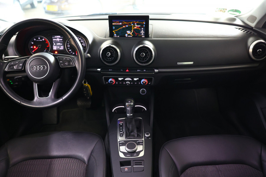 Audi A3 1.5 TFSI CoD S-Line AUT LEDER NAV CAMERA CLIMA "17