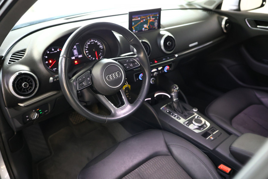 Audi A3 1.5 TFSI CoD S-Line AUT LEDER NAV CAMERA CLIMA "17