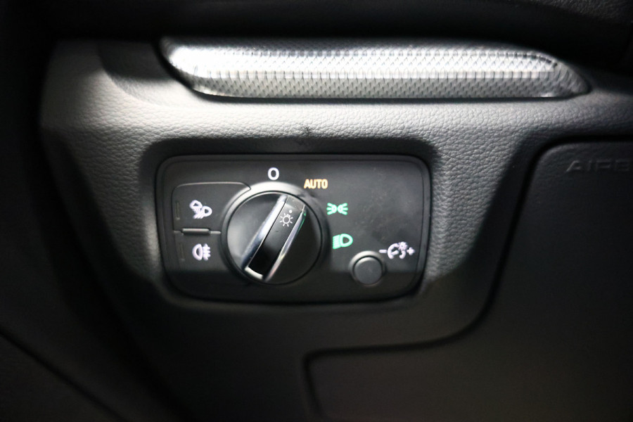 Audi A3 1.5 TFSI CoD S-Line AUT LEDER NAV CAMERA CLIMA "17