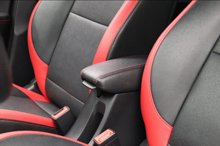 Kia Picanto 1.0 GT-Line Carplay Leder Camera * 1e Eigenaar *